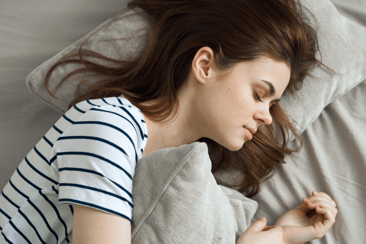 femme dormant profondément cycles de sommeil